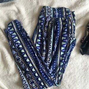 Woman’s loose leggings with pockets. XL